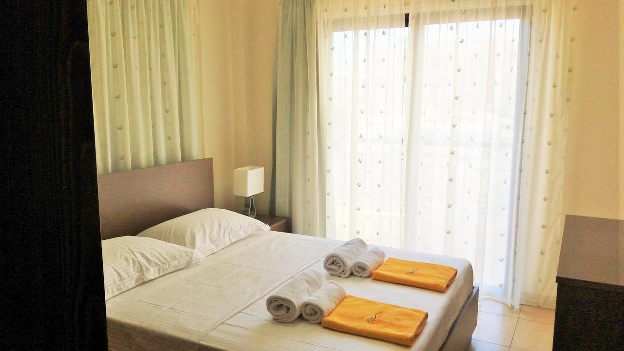 라르나카 101 Mandritis Court 아파트 외부 사진