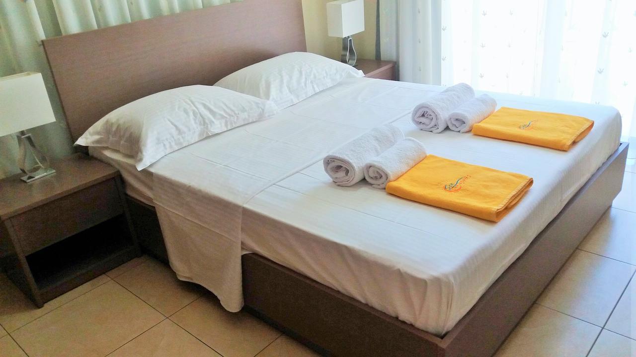 라르나카 101 Mandritis Court 아파트 외부 사진